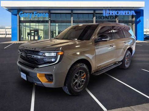 Used 2026 Ford Expedition Tremor AWD/4WD image 4