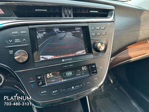 Used 2013 Toyota Avalon Limited image 11