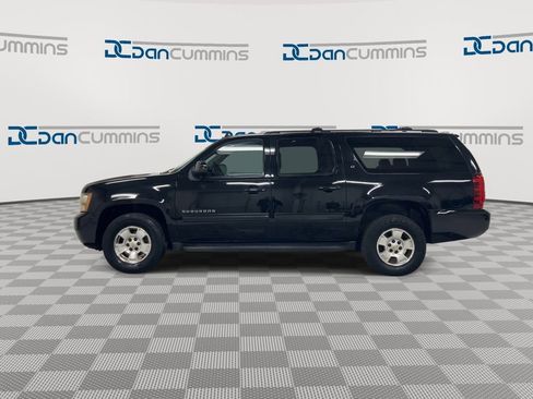 Used 2014 Chevrolet Suburban LT image 5