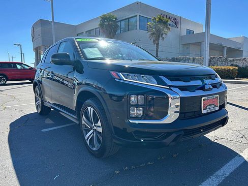 Used 2022 Mitsubishi Outlander Sport SE image 1