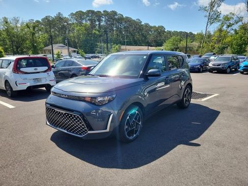 Used 2024 Kia Soul EX FWD image 4
