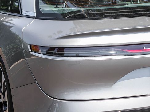 Used 2024 Lucid Air Touring AWD/4WD image 25