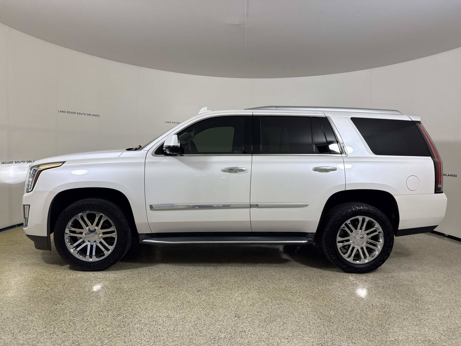 Used 2016 Cadillac Escalade 2WD image 2