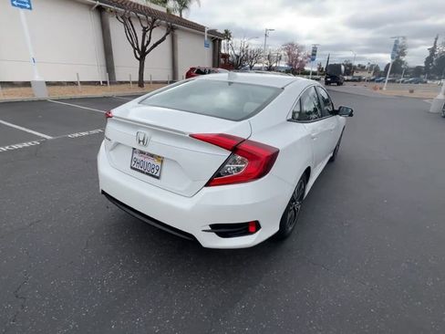 Used 2017 Honda Civic EX-T image 8