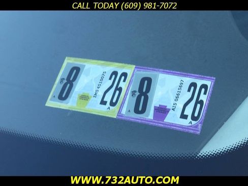 Used 2009 Cadillac DTS w/ Sun And Sound Package FWD image 33