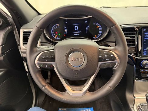 Used 2019 Jeep Grand Cherokee Altitude AWD/4WD image 23