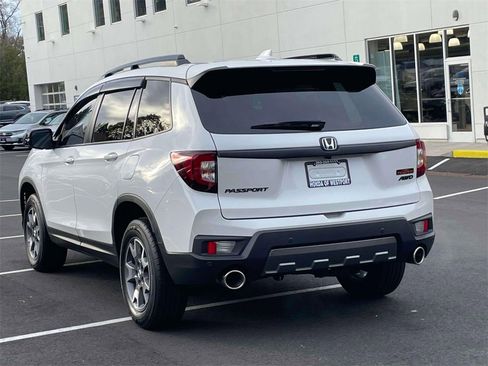 Certified 2022 Honda Passport TrailSport image 7