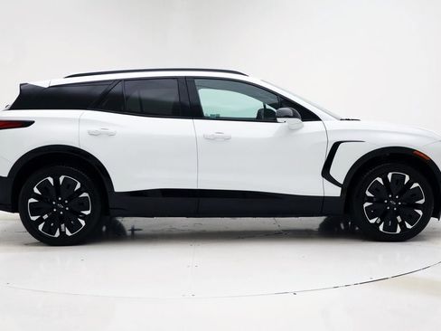 Used 2024 Chevrolet Blazer EV RS image 3