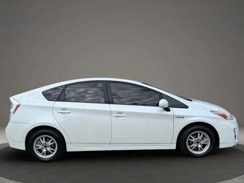 Used 2011 Toyota Prius Two image 7