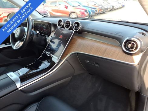 Used 2024 Mercedes-Benz GLC 300 image 18