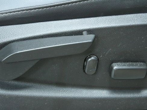 Used 2018 Chevrolet Colorado Z71 image 6