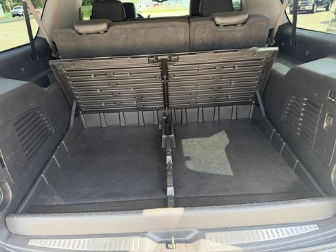 Used 2019 GMC Yukon XL SLT AWD/4WD image 43