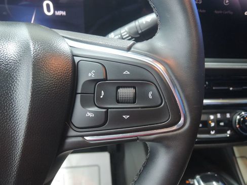 Used 2025 Buick Envista Sport Touring w/ Experience Buick Package FWD image 17