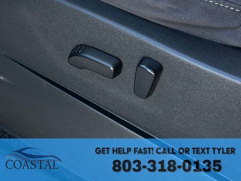 Used 2023 Nissan Frontier SV image 8