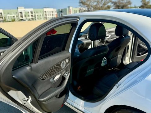 Used 2015 Mercedes-Benz C 300 4MATIC Sedan image 30