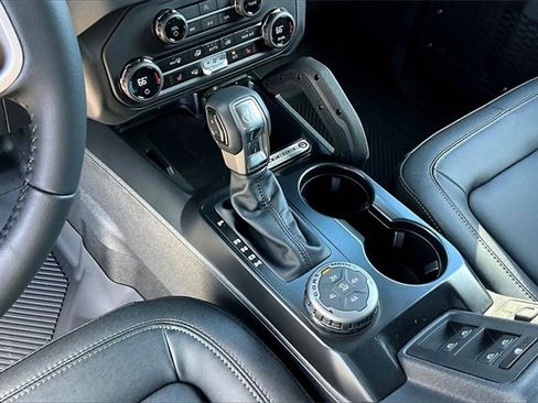 New 2025 Ford Bronco Big Bend w/ Black Diamond Package image 8