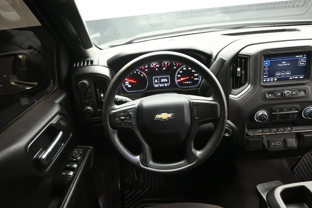 Used 2024 Chevrolet Silverado 1500 Custom AWD/4WD image 29