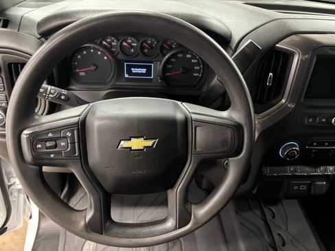 Used 2024 Chevrolet Silverado 2500 Custom AWD/4WD image 16