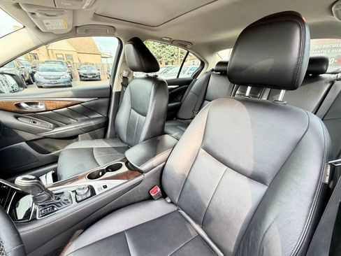 Used 2018 INFINITI Q50 Luxe w/ Essential Package (3.0T Luxe) AWD/4WD image 28