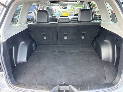 Used 2017 Subaru Forester 2.0XT Premium AWD/4WD image 32