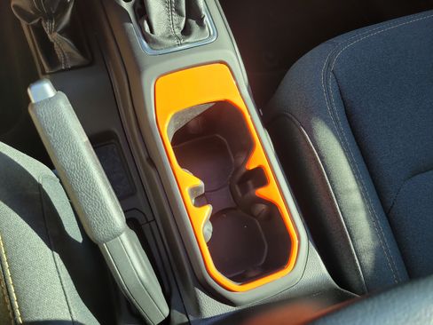 Used 2025 Jeep Wrangler Sport S image 24