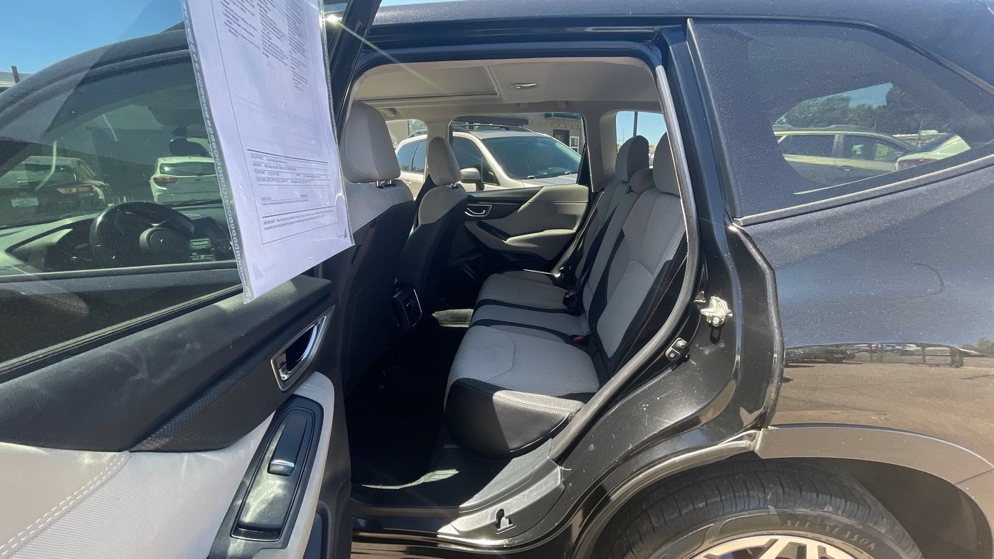 Used 2019 Subaru Forester Premium AWD/4WD image 19