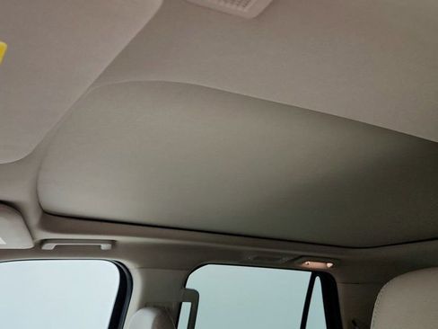 Used 2024 Ford Expedition Limited image 10