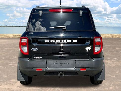 Used 2023 Ford Bronco Sport Outer Banks w/ Tech Package AWD/4WD image 7
