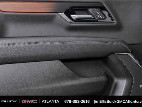 New 2026 GMC Yukon Denali w/ Denali Reserve Package AWD/4WD image 6