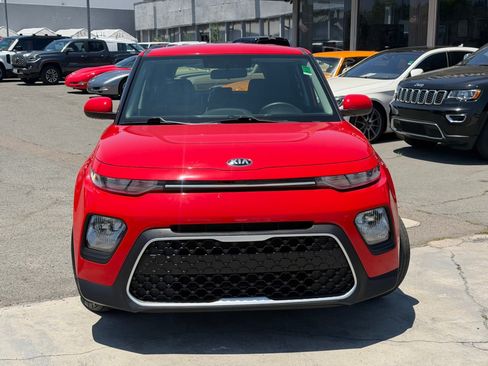Used 2021 Kia Soul LX FWD image 4