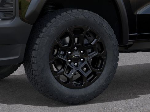 New 2026 Chevrolet Colorado Trail Boss AWD/4WD image 9