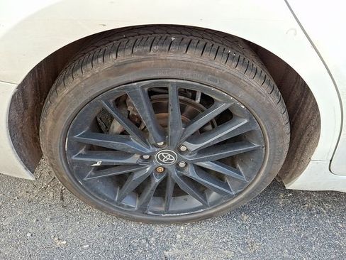 Used 2022 Toyota Camry XSE w/ Cold Weather Package image 7