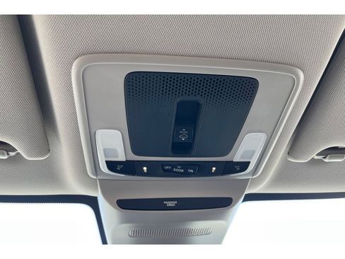 Certified 2025 Honda HR-V EX-L image 24