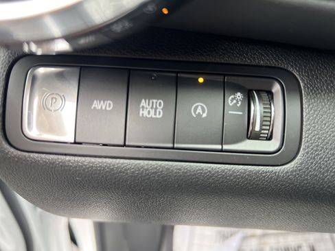 New 2026 Chevrolet Equinox LT image 18