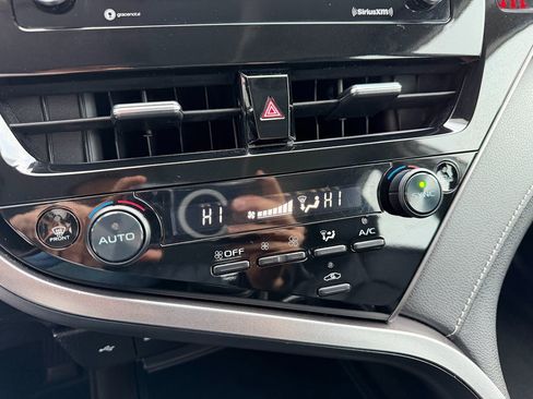 Used 2023 Toyota Camry SE image 14