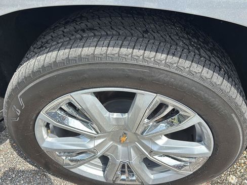 Used 2024 Chevrolet Tahoe High Country RWD image 9