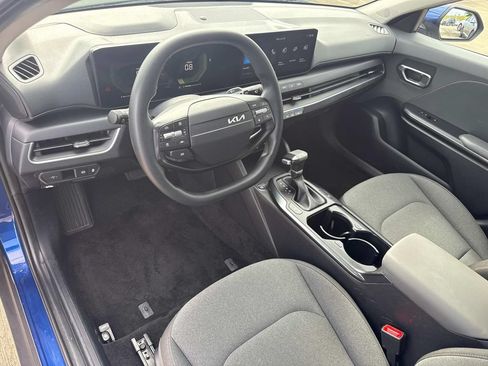 Used 2025 Kia K4 FWD image 23