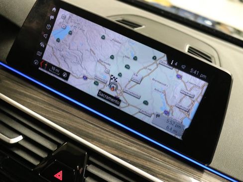 Used 2018 BMW 530i image 24