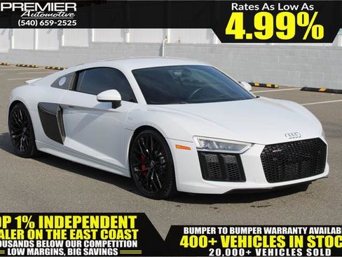 Used 2018 Audi R8 V10 w/ Carbon Exterior Package image 1
