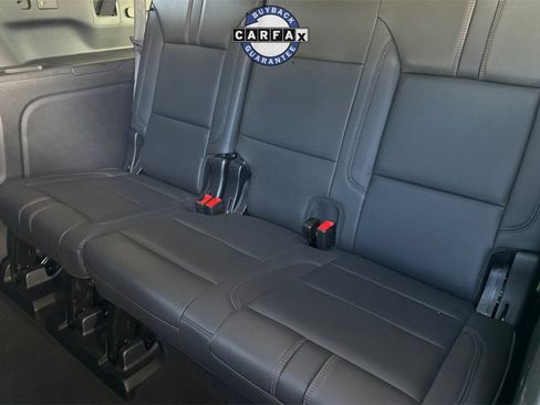 Used 2025 Chevrolet Suburban RST image 23