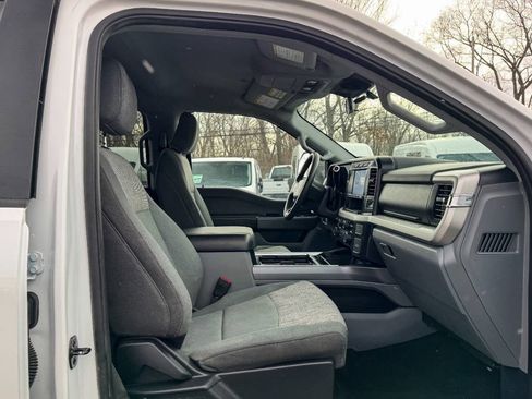 Used 2024 Ford F250 XLT w/ FX4 Off-Road Package image 15