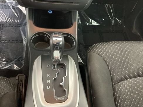 Used 2018 Dodge Journey SE FWD image 18