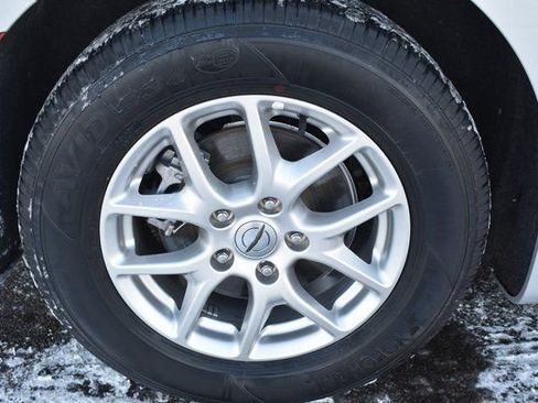 Used 2024 Chrysler Voyager LX image 48