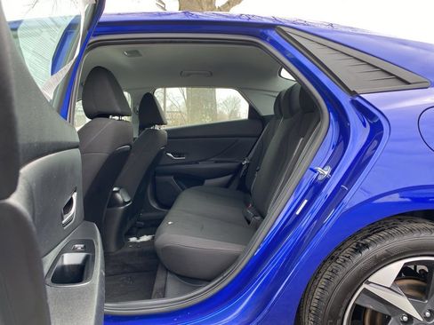 Certified 2023 Hyundai Elantra SEL w/ Convenience Package image 14