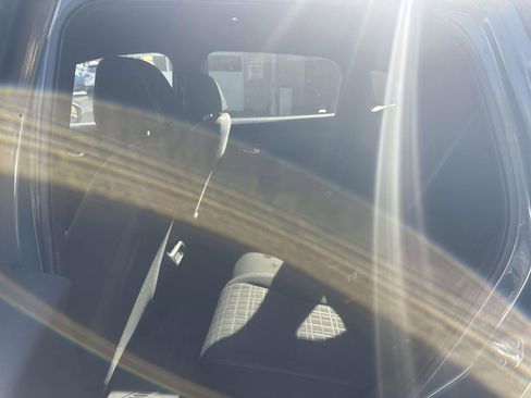 Used 2023 Honda HR-V Sport image 12