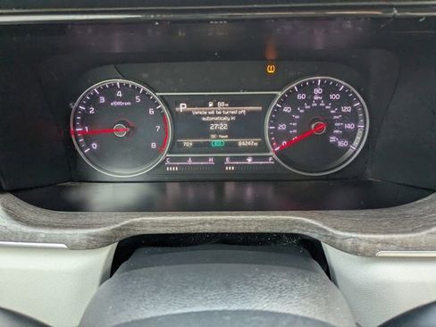 Used 2022 Kia Sorento EX image 23