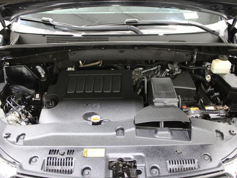 Used 2015 Toyota Highlander Limited image 45