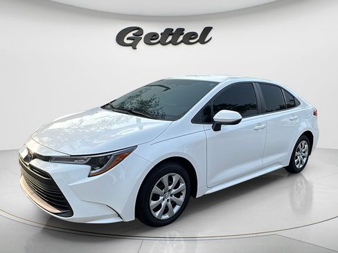 Certified 2026 Toyota Corolla LE FWD image 1