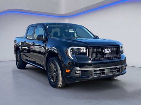 New 2026 Ford Maverick Lobo image 8