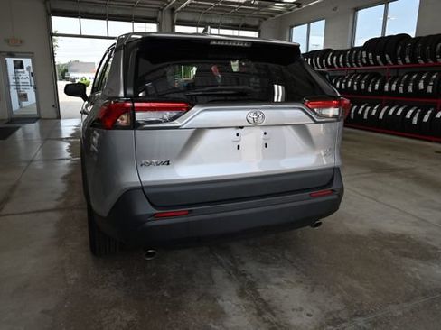 Used 2024 Toyota RAV4 LE AWD/4WD image 7